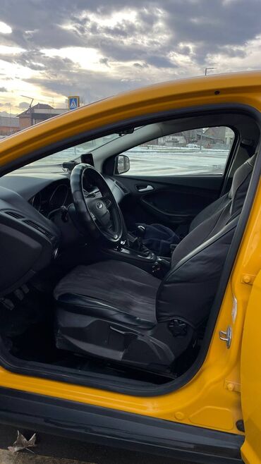 Ford: Ford Focus: 2016 г., 1.6 л, Механика, Бензин, Универсал — 4