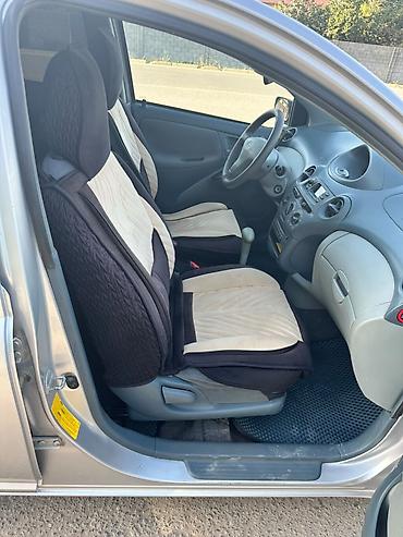 тачки б у: Toyota Yaris: 2001 г., 1.3 л, Автомат, Бензин, Хэтчбэк — 6