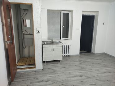 снять комнату гостиничного типа: 15 м², С мебелью