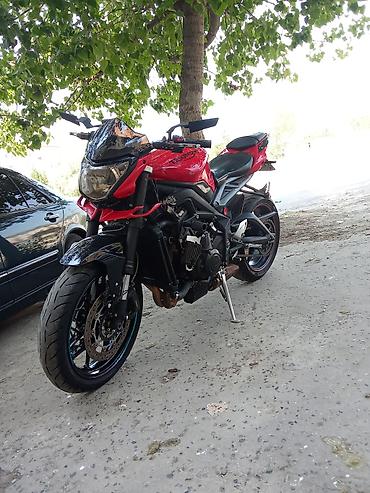 Motosikletlər: Triump — 4