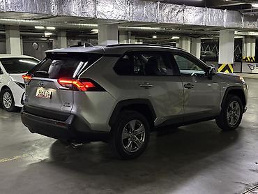 sequoia 2010: Toyota RAV4: 2022 г., 2.5 л, Автомат, Гибрид, Кроссовер — 3