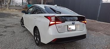 Toyota: Toyota Prius: 2019 г., 1.8 л, Типтроник — 3