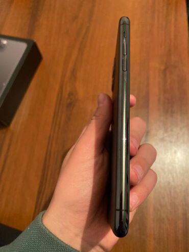 Apple iPhone: IPhone 11 Pro Max, Б/у, 64 ГБ, Space Gray, Коробка, 79 % — 9
