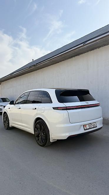 Lixiang: Lixiang L7: 2023 г., 1.5 л, Электромобиль — 4