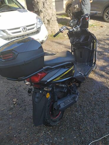 Скутеры: Тип скутера 150 куб. см, Бензин, Новый — 6