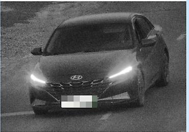 cdi 2 2: Hyundai Elantra (седан), темно‑серый/черный цвет кузова. Современный — 1