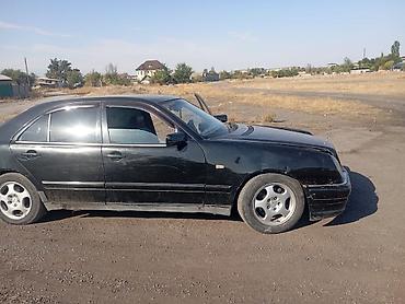 124 е: Mercedes-Benz E-Class: 1998 г., 2.3 л, Бензин, Седан — 4