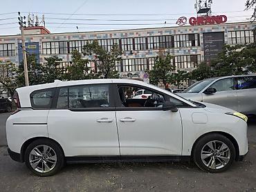 автомат машина новый: Changan Qiyuan Q05: 2024 г., Автомат, Электромобиль, Универсал — 6