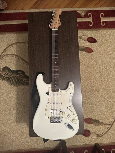 fender gitara simleri: Elektron gitara, Fender, 6 sim, İşlənmiş, Ünvandan götürmə