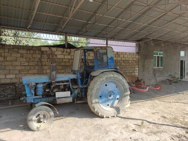 мини трактор ош: Traktor işlək vəziyyətdədir. Qiyməti ot dirmiqlayan ilə bir yerdə