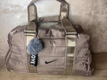 Torbe: Nike — 13