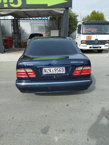 Mercedes-Benz E 200: 2 l. | 2003 έ. Λιμουζίνα