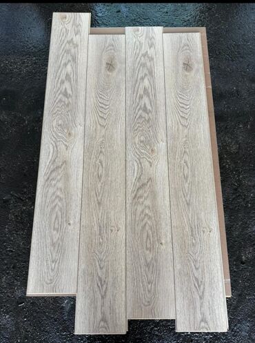 Laminat: Salam laminatlarimiz 31 32 33 klass olmagala hər rəg secimi var 250 yə — 7