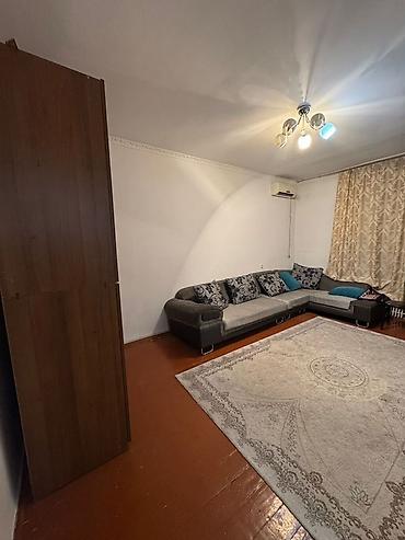 studio apartment: Золотой квадрат Сдается студия Этаж: 1 из 3 Серия: Хрущевка С — 3