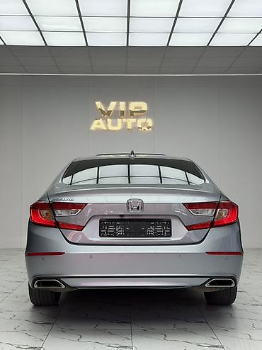 стабил: Honda Accord: 2018 г., 1.5 л, Автомат, Бензин, Седан — 4
