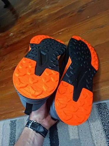Patike: Adidas
brojevi 41 do 46
cena 3200 dinara — 11
