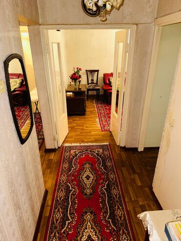 дом сокулук квартира: 3 бөлмө, 68 кв. м, 106-серия, 1 кабат, Эски ремонт