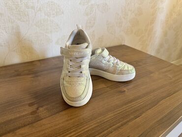 Dəstlər: Krossovka, Qız üçün, 32, Skechers