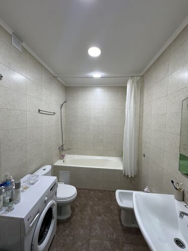 Долгосрочная аренда домов: 275 м², 7 комнат, Утепленный — 10