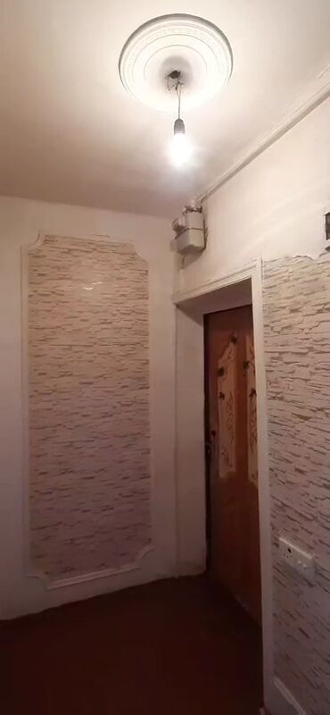 Köhnə tikili: Şəfa aptekin yanı 5 mərtəbəli binanın 5-ci mərtəbəsində yaxşı — 1