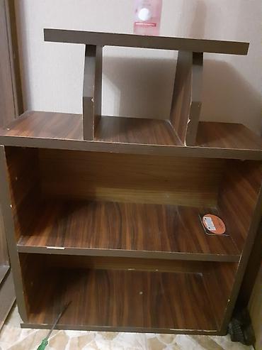 Rəflər: Taxta rəf/dolap - Material: ağac teksturalı laminat lövhə - Rəng — 1