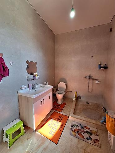 Продажа таунхаусов: Продаётся 2-х уровневый Таунхаус в селе Орто-Сай. Год постройки 2025 — 4