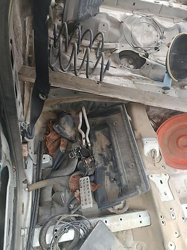 Digər kuzov detalları: Ford 2004, 2004 il, İşlənmiş — 13