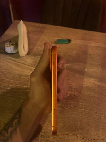 92: IPhone 17 Pro, 256 GB, Narıncı, Face ID — 2
