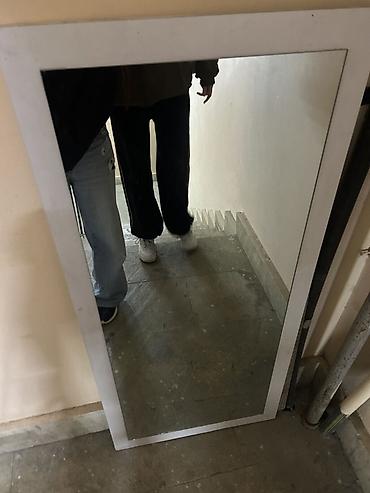 boy guzguler: Güzgü Divar üçün, Düzbucaqlı, Sadə, Çərçivə ilə — 1