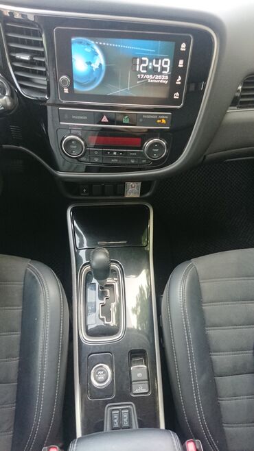 Mitsubishi: Mitsubishi Outlander: 2019 г., 2.4 л, Вариатор, Бензин, Кроссовер — 12