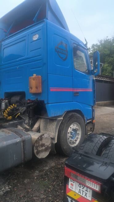 трейлер автодом: Тягач, Volvo, Без прицепа