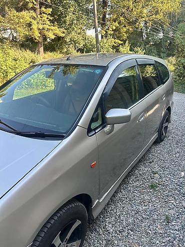 step wgn: Honda Stream: 2002 г., 1.7 л, Автомат, Бензин, Универсал — 5