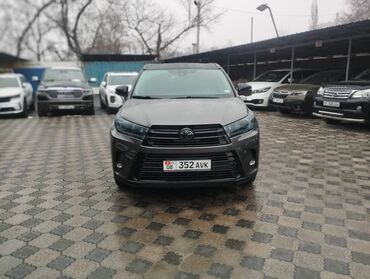 Toyota: Toyota Highlander: 2019 г., 3.5 л, Автомат, Бензин, Лимузин at lalafo.kg — 2 Toyota: Toyota Highlander: 2019 г., 3.5 л, Автомат, Бензин, Лимузин — 2