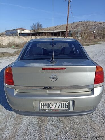 Opel Vectra: 1.8 l. | 2003 έ. | 385000 km. Sedan