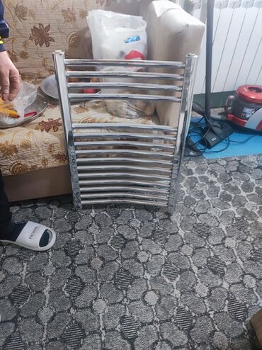 Аксессуары для ванной комнаты: Quruducu radiator. hec bir problemi yoxdu ideal veziyetdedi. real