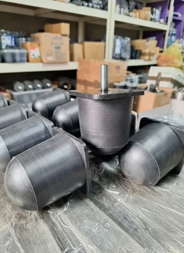 Ostalo: Gumeni odbojnik M za kranove, prikolice i razne namene Gumeni odbojnik — 1