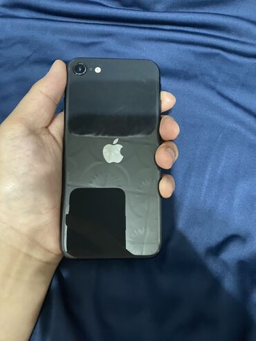apple ipad mini 5: IPhone SE 2020, Б/у, 128 ГБ, Черный, Чехол, 76 %