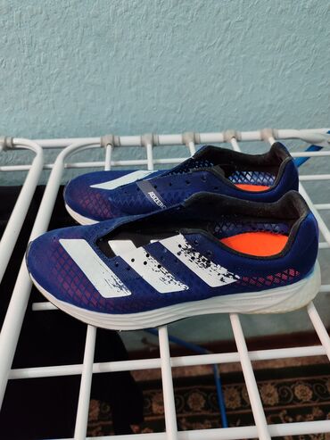 zhenskie krossovki adidas bounce: Adizero 
Размер 39