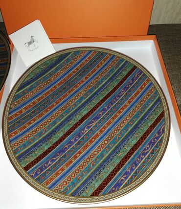 Qab-qacaq və mətbəx ləvazimatlarının alışı: Hermes Cheval d'Orient Fransa, əl işi 12 person 95 predmet. İstifadə — 7