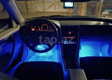 Mercedes-Benz: Mercedes-Benz C-Class: 2.3 l | 1998 il Sedan — 12