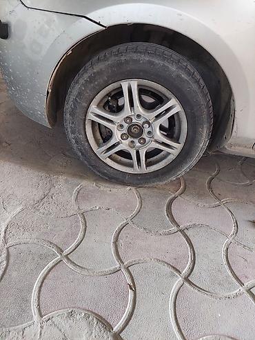 e6 3: Литые диски R15, 5 спиц, комплект на легковой автомобиль — 1