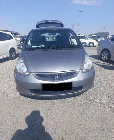 машины в расрочку: Honda Fit: 2007 г., 1.3 л, Автоматические, Бензин, Хэтчбэк
