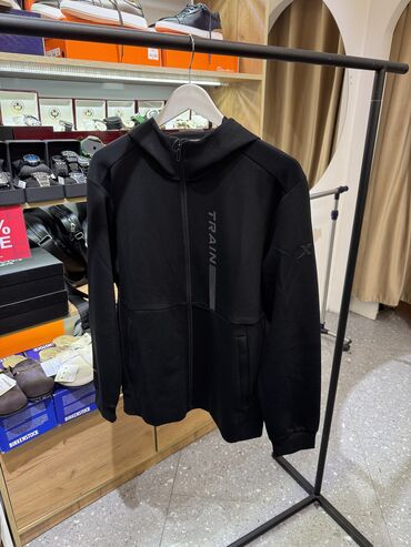 серая толстовка: 👕 Кофта —0 сом 💯 ORIGINAL❗ XTEP, 361° 📏 Размеры: L, XL 📍 ТЦ