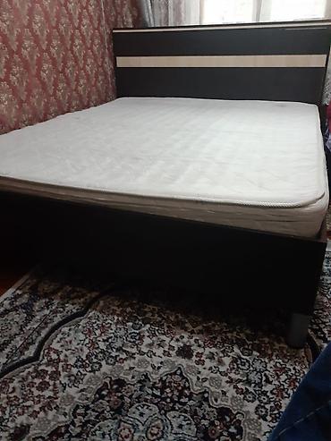 saloglu tek carpayi: Iki neferlik taxt.Uzunlugu 2metr,eni 1metr 95sm.Embawoddan alinib — 2