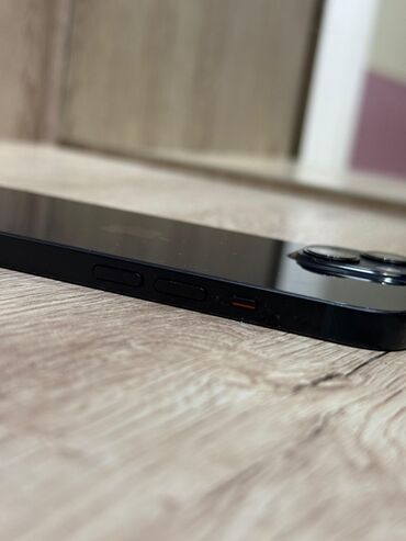 gəncə ayfon: IPhone 13, Qara
