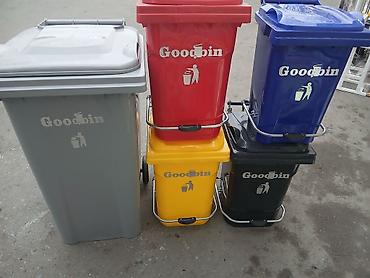 Tullantı qabları: Müxtəlif ölçülərdə və rənglərdə Goodbin zibil qutuları. Bu zibil — 3