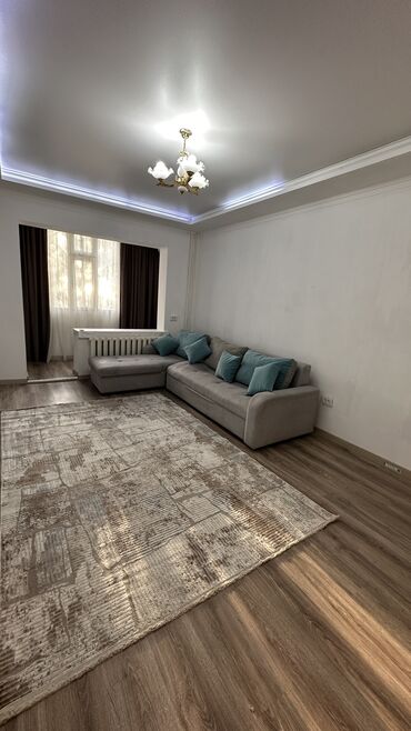 3 ком 105 серия: 3 комнаты, 60 м², 105 серия, 1 этаж, Старый ремонт