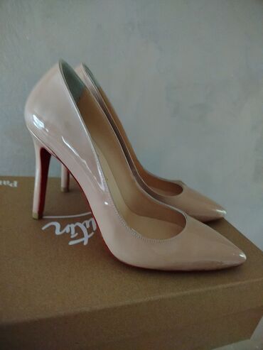 favorito cipele: Pumps, 37