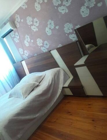 Yataq otağı dəstləri: İkinəfərlik çarpayı, Dolab, Termo, 2 tumba, İşlənmiş