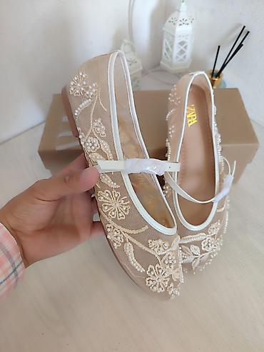келет: Туфли, 35, Zara, Жаңы, түсү - Саргыч боз — 2